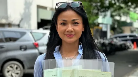 Нирина Зубир