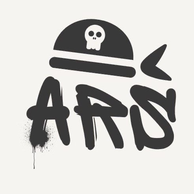 Мобильный пират